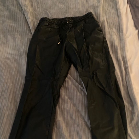 Vero Moda Leather pants - Picture 2 of 2